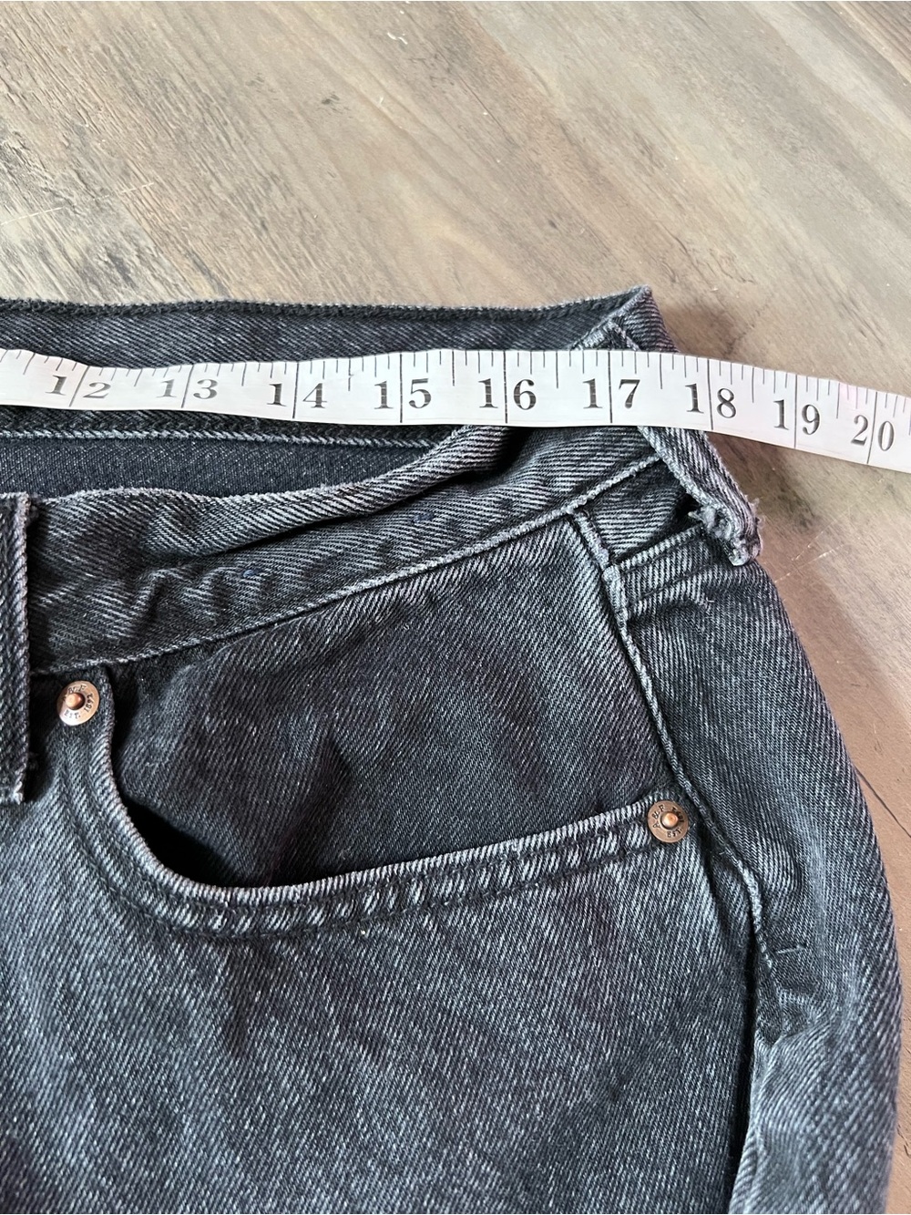 Abercrombie & Fitch Curve Love Mid Rise Barrel Jean Washed Black Size 32 Long - Picture 9 of 11